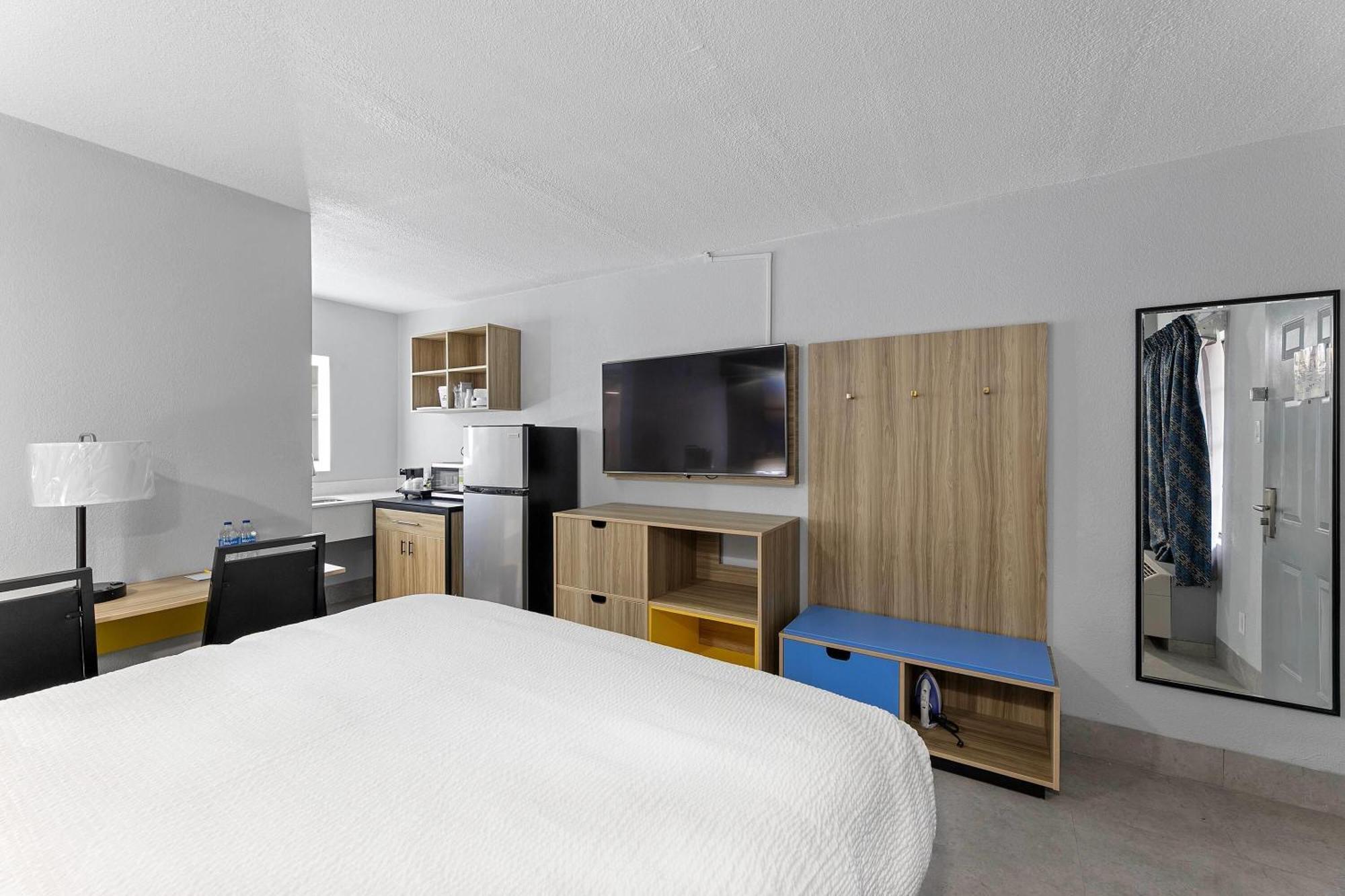 Days Inn By Wyndham San Antonio Near Lackland Afb Bagian luar foto